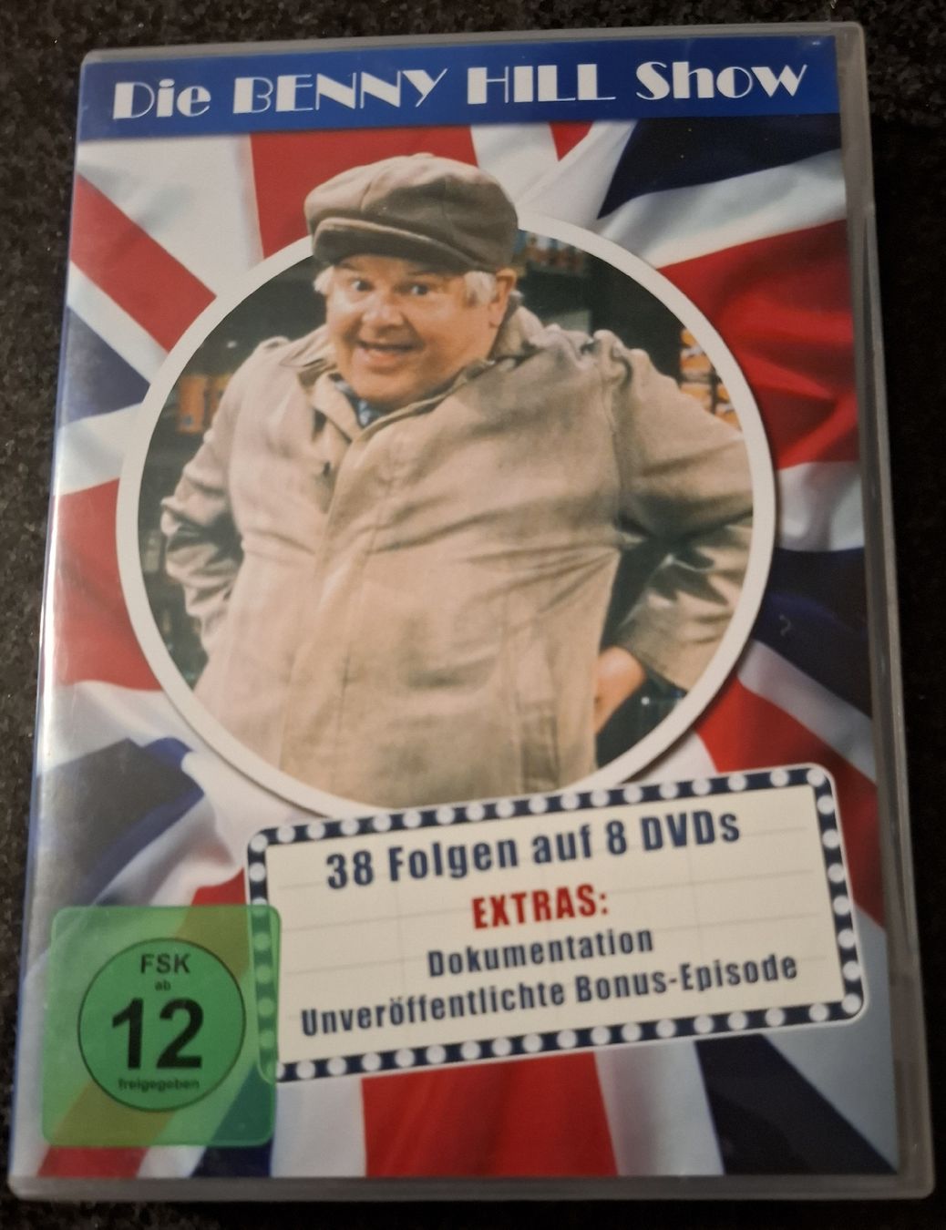 Tutti i DVDs: Benny Hill Show 8DVD – Nuovo (secondo la descrizione) da Basel venduto da mgn_ft72