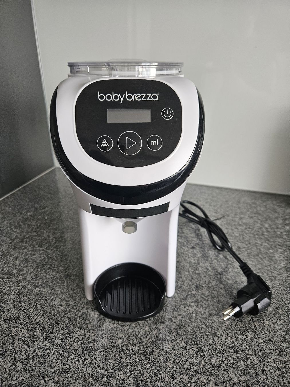 Baby Brezza Pasti del neonato: Baby Brezza Formula Pro mini – Usato da Zürich venduto da ska_qj7j