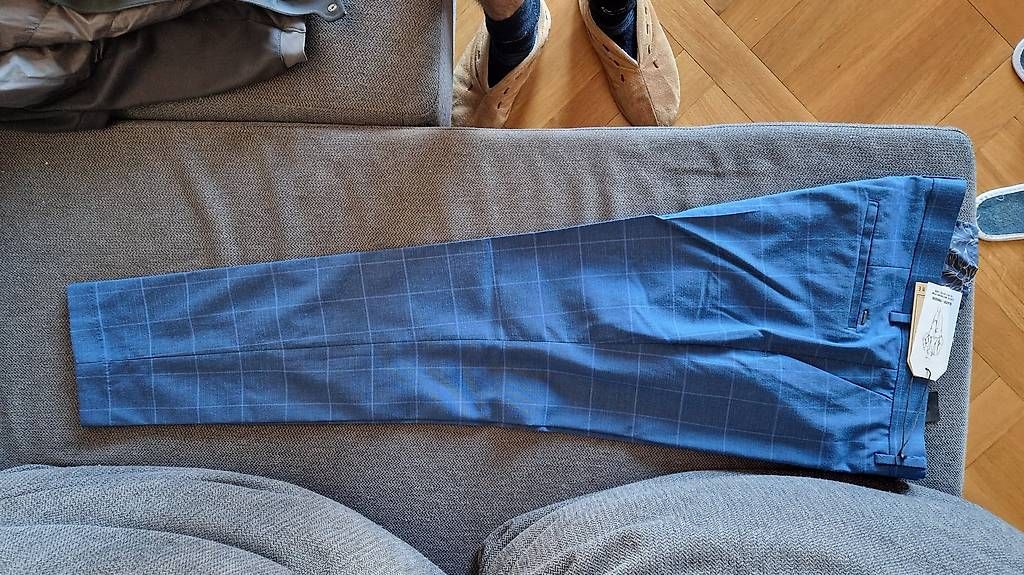 Completi: Vest + pantalone – Nuovo e nell'imballaggio originale da Le Grand-Saconnex venduto da arkanoid555 3