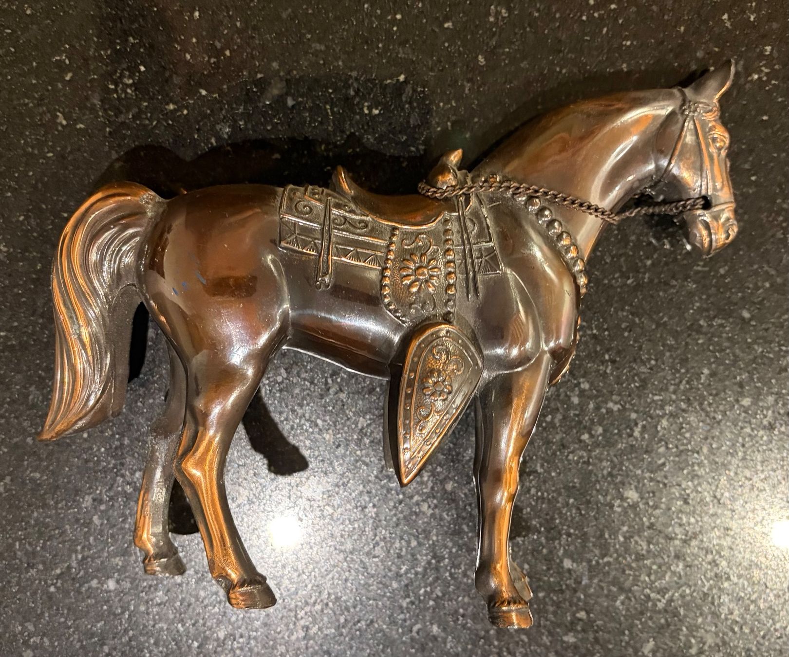 Figuren: Pferdefigur Metall bronziert – Gebraucht aus Oberbüren von mjt_xw5w 1