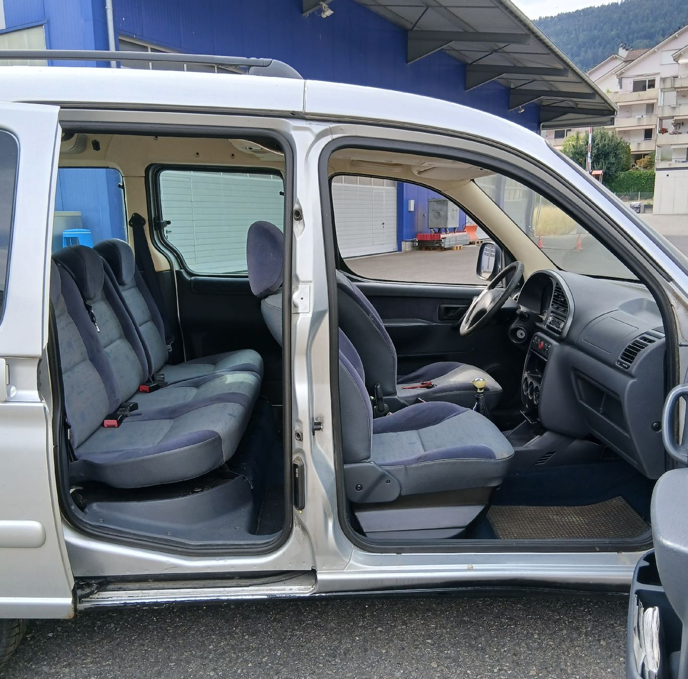 Citroën Autos: Citroën Berlingo 2.0 HDI – D'occasion à la heutte par Auto-stock 4