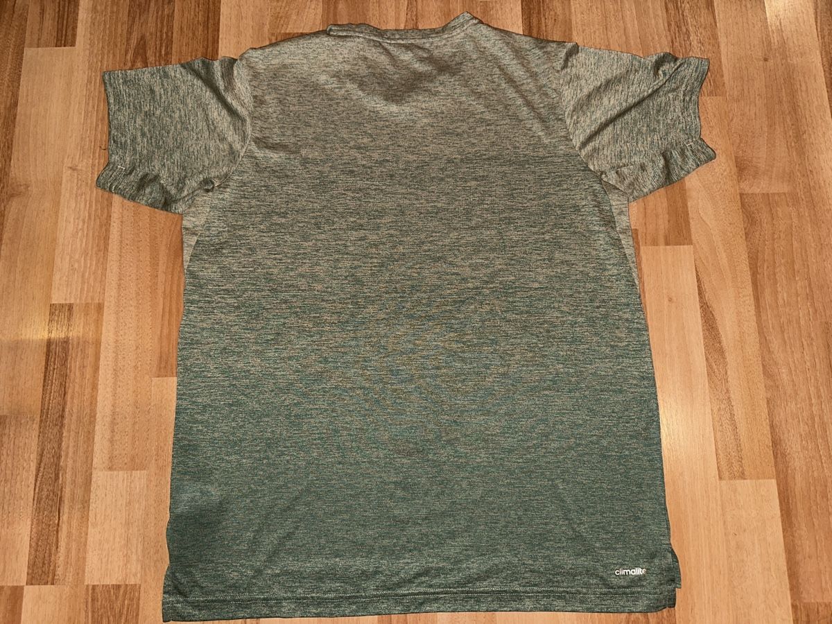 Adidas T-shirt: Adidas T-Shirt Gr. L – Usato da St. Gallen venduto da mai_zpt7 3