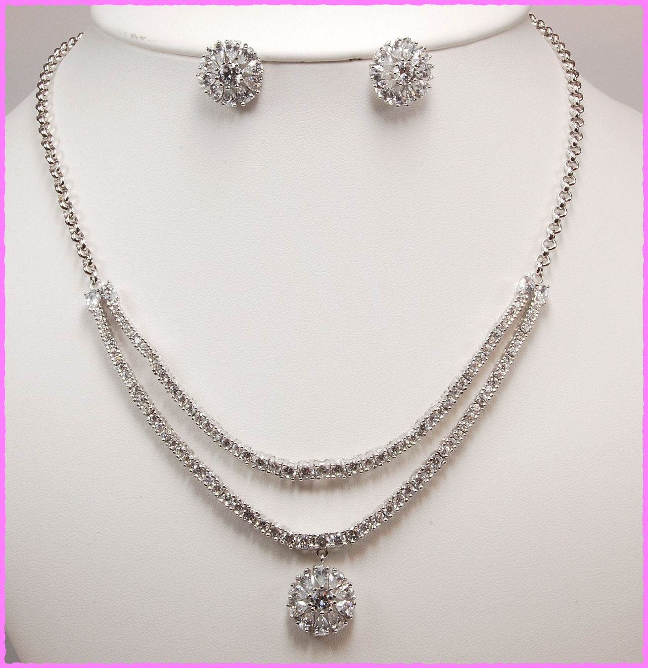 Catenine: Erlesene Halskette – Collier – Nuovo e nell'imballaggio originale da Oberglatt ZH venduto da Diamond-Girl 1