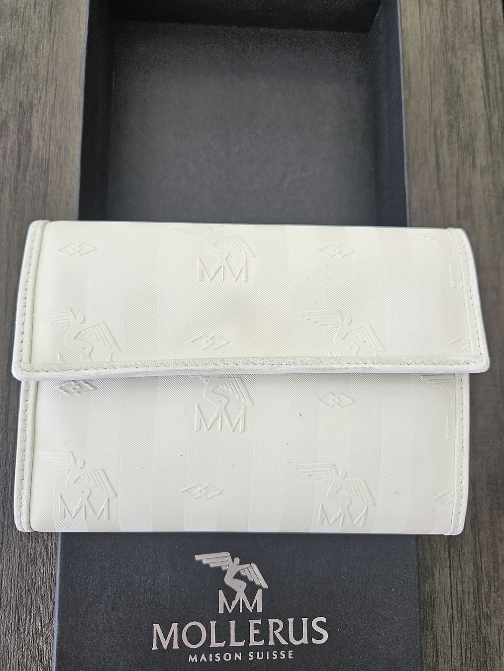 Maison Mollerus Portamonete: Maison Mollerus Portemonnaie weiss – Usato da Mühlethurnen venduto da Zauberfee3 1