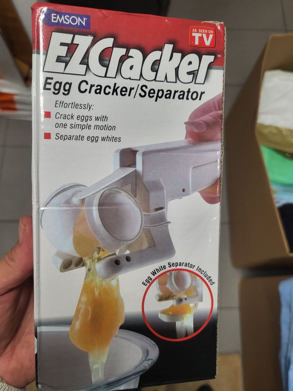 Libri: Eieröffner ezcracker – Nuovo e nell'imballaggio originale da Winterthur venduto da swissness8
