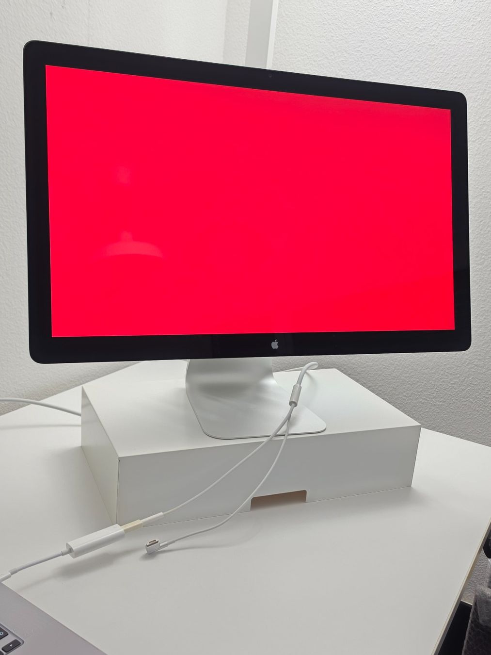 Apple Monitore: Apple Thunderbolt Display 27" mit VESA & USB-C Apple Adapter – Gebraucht aus Wettingen von dia_hv56 3