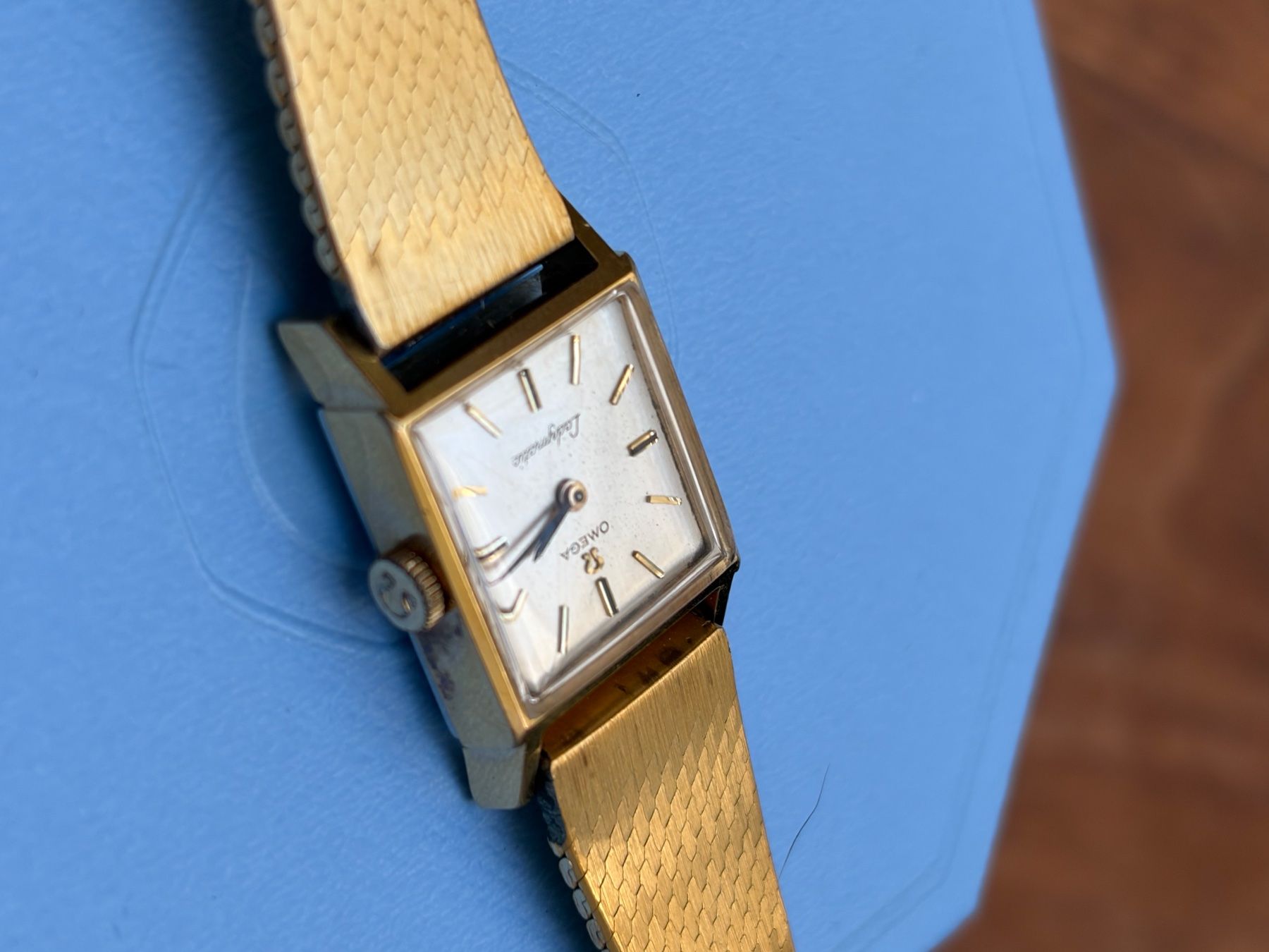 Omega Montres: OMEGA Ladymatic – D'occasion à Zollikerberg par swissness_ 3