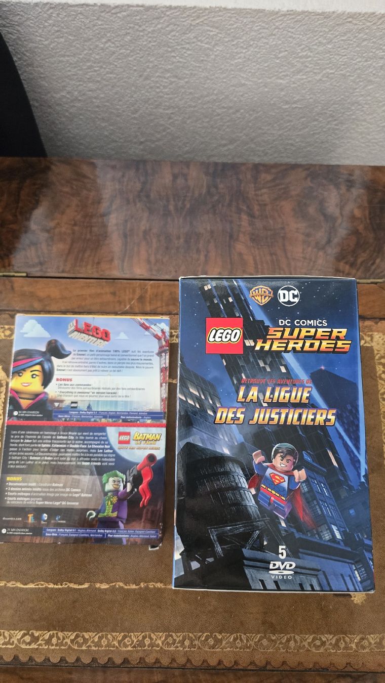 Tutti i DVDs: Dvd films LEGO Super héros – Usato da Champlan venduto da Sgosteli 2
