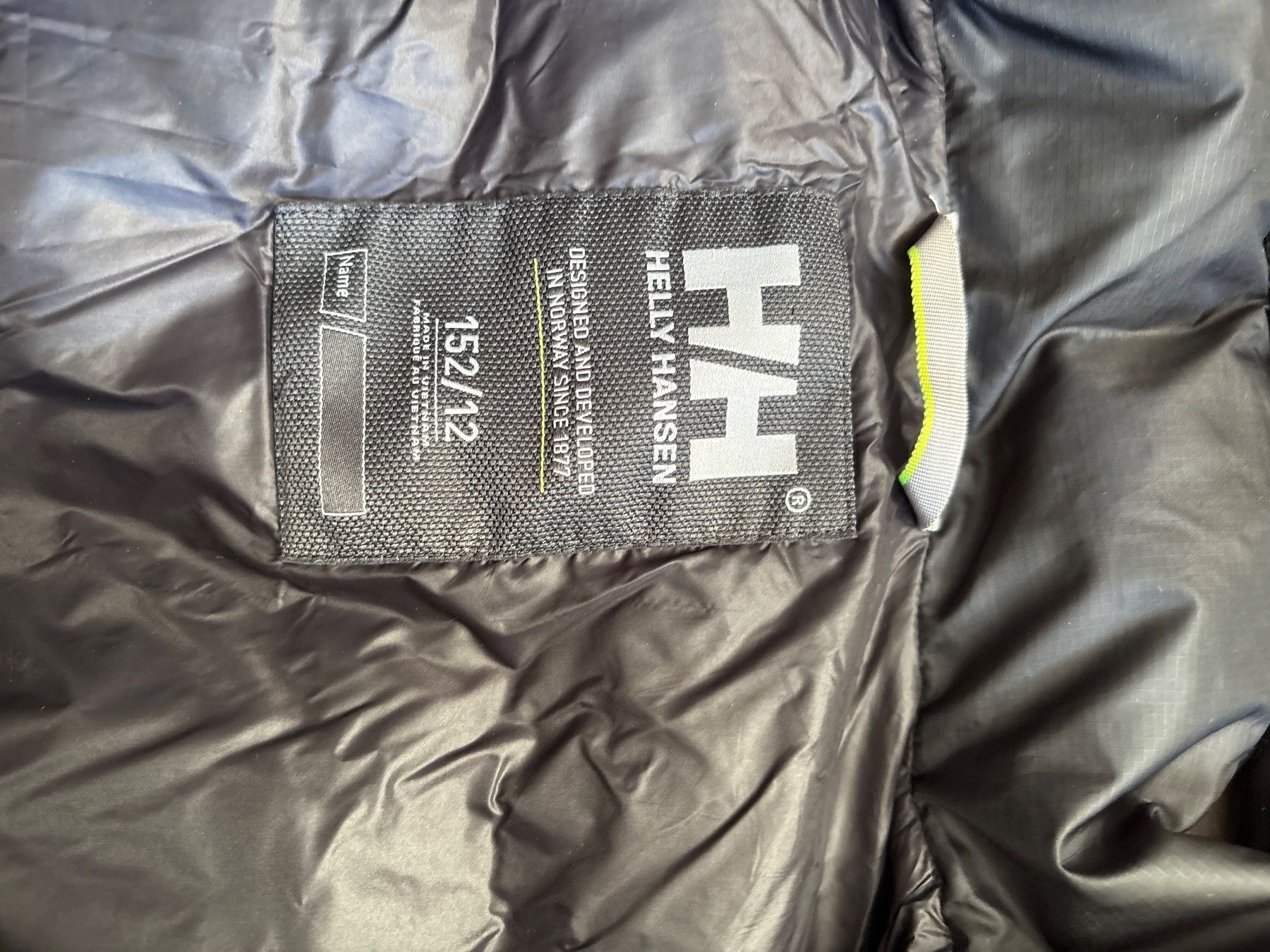 Jacken & Mäntel: Kinder Daunenjacke Helly Hansen Grösse 152/12 – Gebraucht aus Trélex von detscharnergigi 1