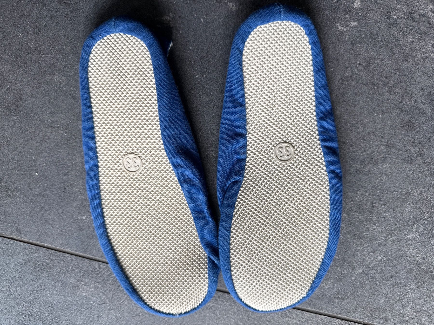Schuhe für Jungen: Turnschlärpli Gr. 33 – Gebraucht aus Worblaufen von Savanne05 1