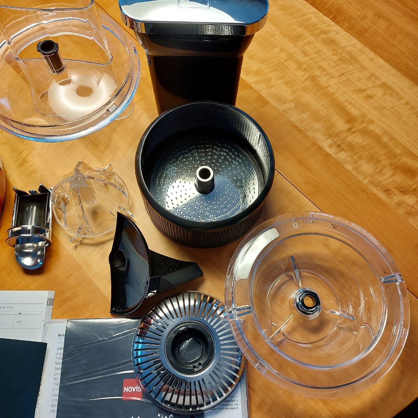 Novis Elettrodomestici da cucina: Novis Vita Juicer Entsafter – Nuovo (secondo la descrizione) da St. Gallen venduto da ostschweiz123 1