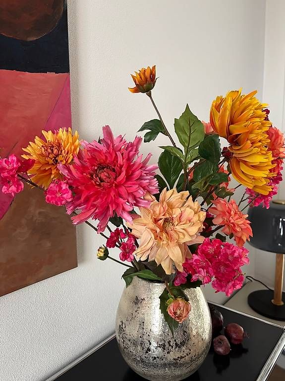 Tutte le decorazioni: Kunstblumen aus Seide von Silka – Usato da Mühlau venduto da dal_6d7k 1