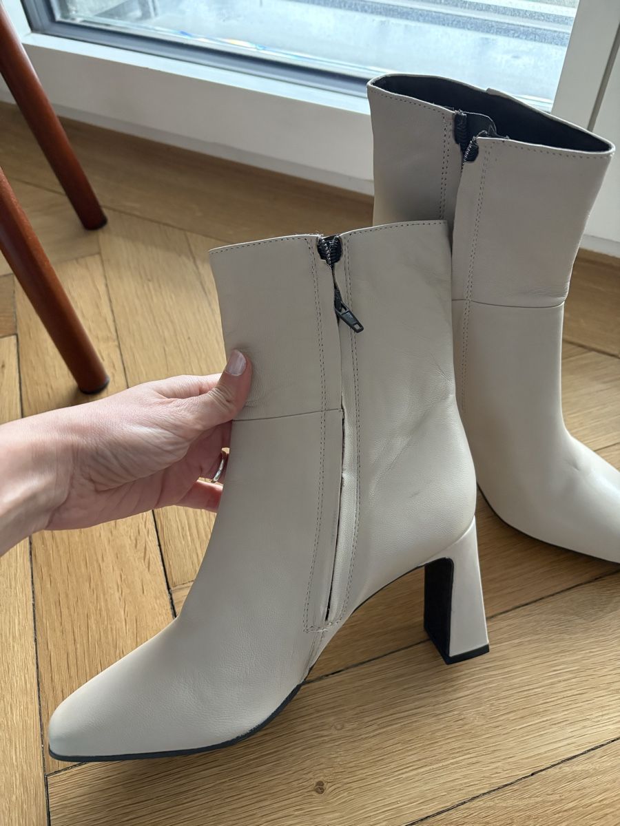 Damenschuhe: Stylish White Leather Boots, Block Heel,Manfield – Neu und originalverpackt aus Zürich von zba_7pzv 2