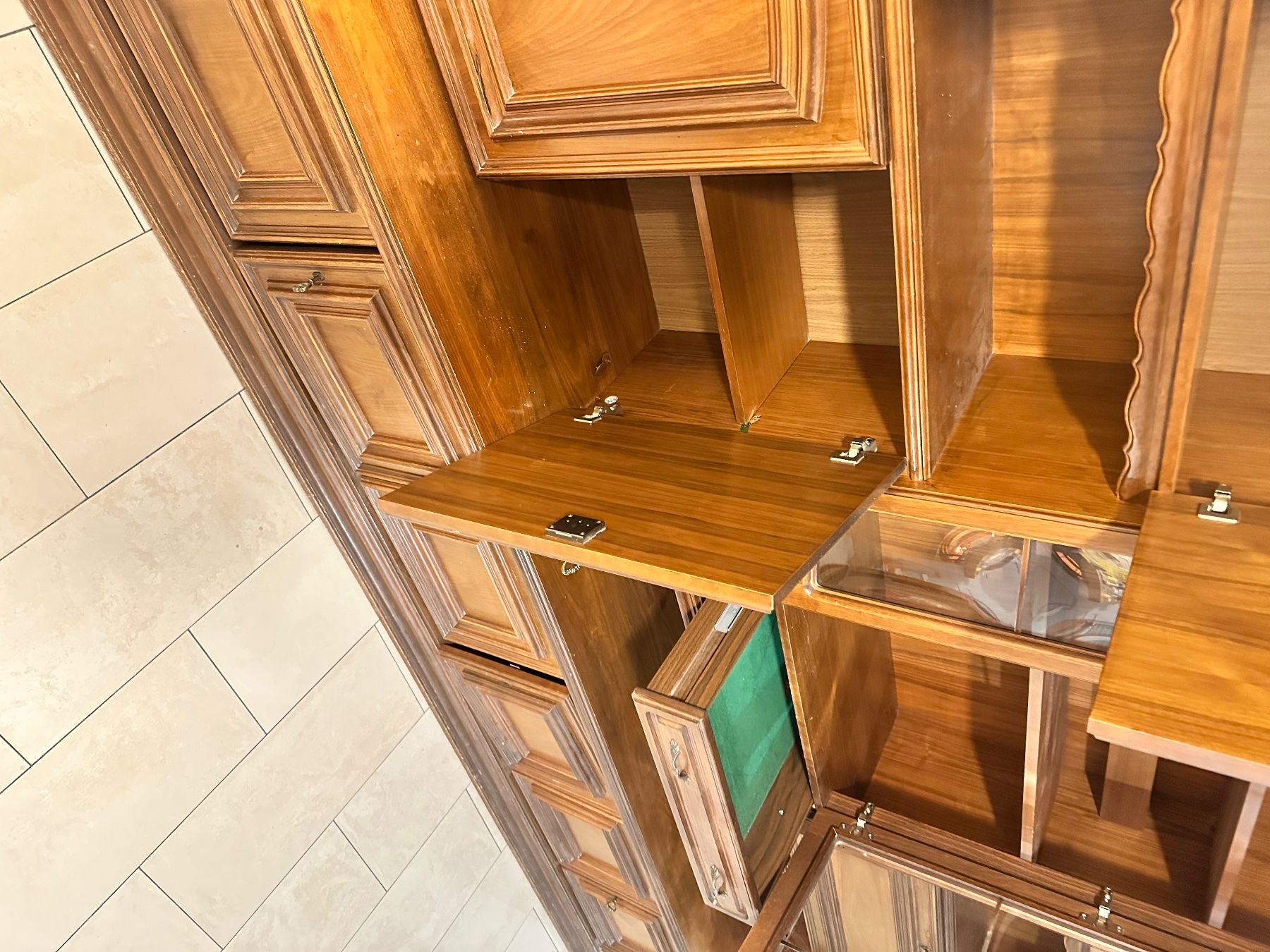 Schränke: Antiker Wandschrank 1.- – Gebraucht aus niederhasli von rami016 7