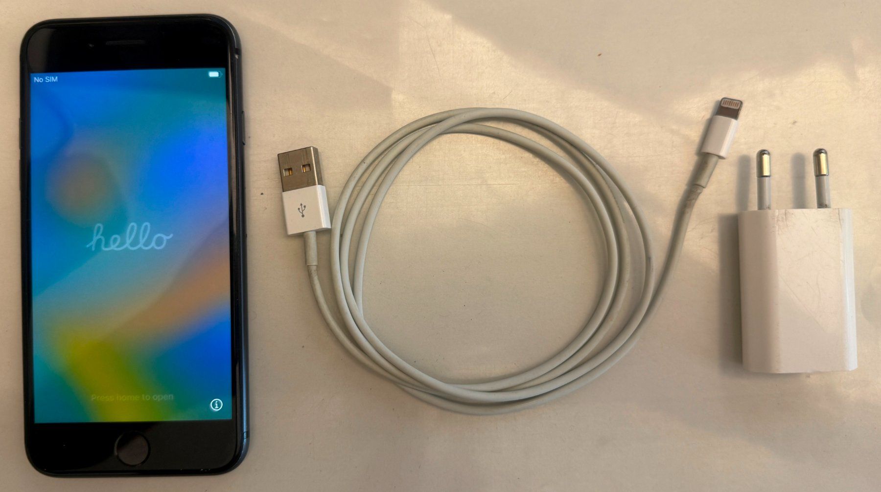 Apple Portables: Apple iPhone 8 128GB schwarz – D'occasion à Lodrino par Stema 4