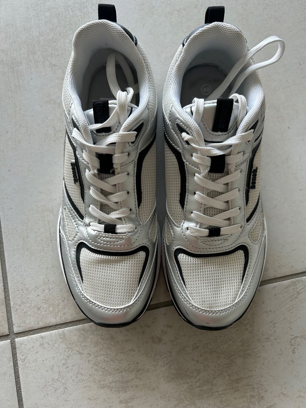Bench Scarpe da donna: Basket Bench – Usato da Courrendlin venduto da loko2910