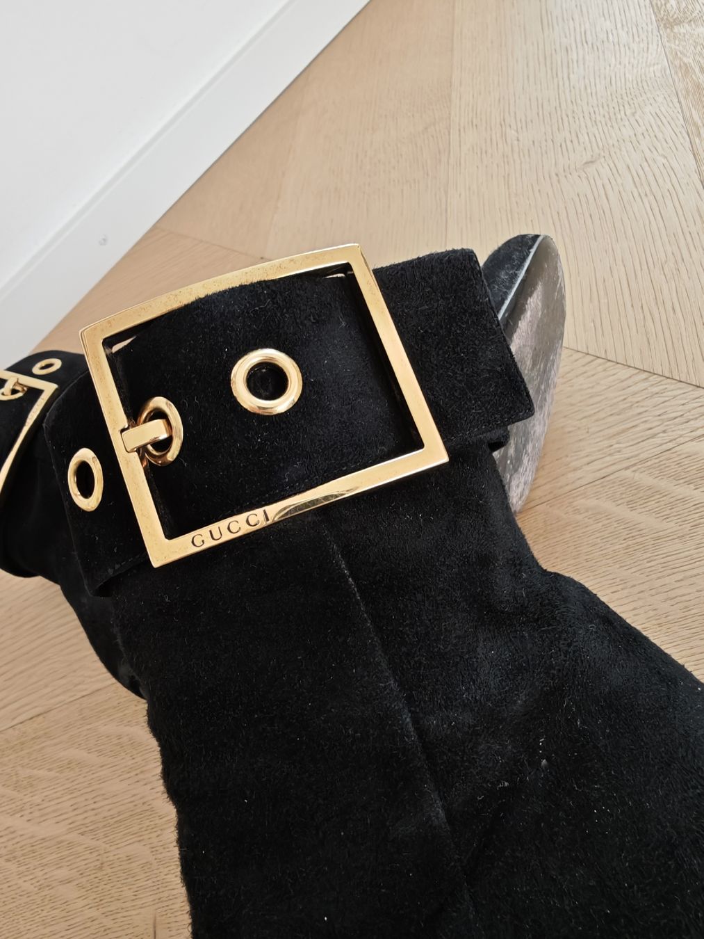 Gucci Scarpe da donna: GUCCI Wildleder Stiefeletten Tom Ford – Usato da Erlenbach ZH venduto da nlh 4