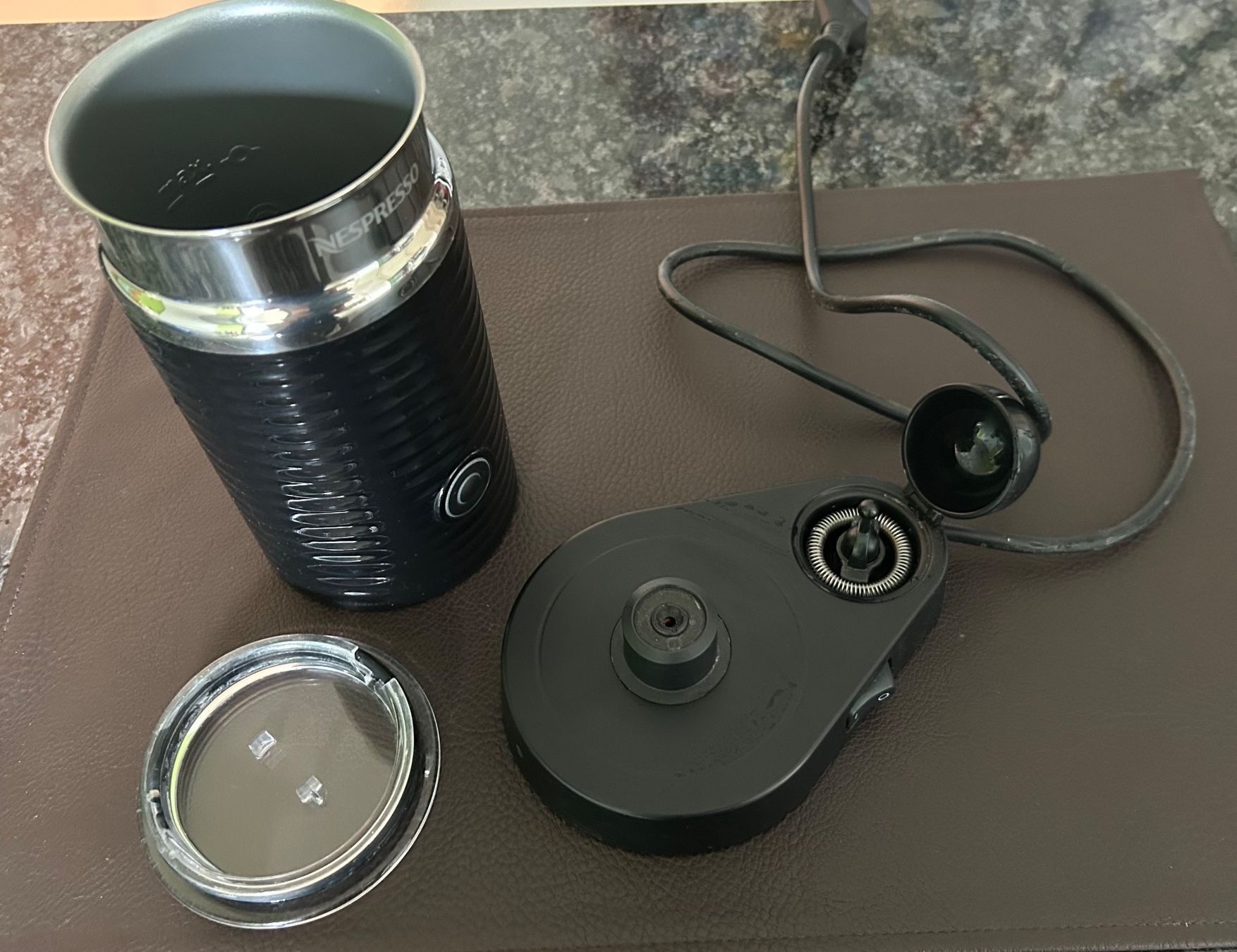 Elettrodomestici da cucina: Nespresso Milchaufschäumer – Usato da Sevelen venduto da Glueckstreffer.62 1