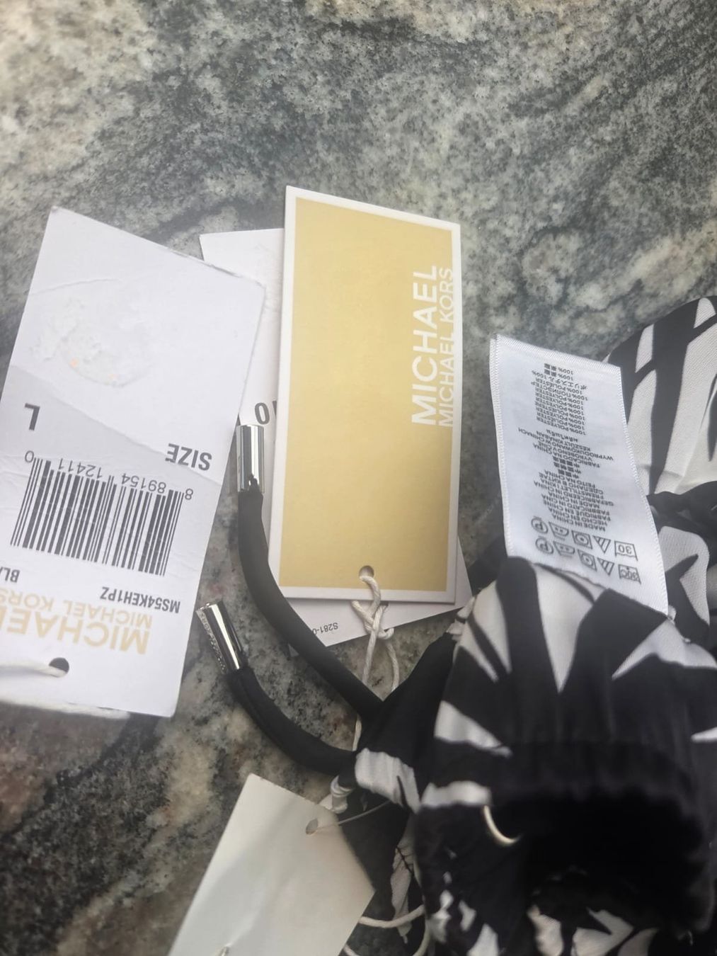 Michael Kors Kleiderpakete: Michael Kors Sommerhose und Oberteil – Neu (gemäss Beschreibung) aus Kleinbösingen von Walle70 2