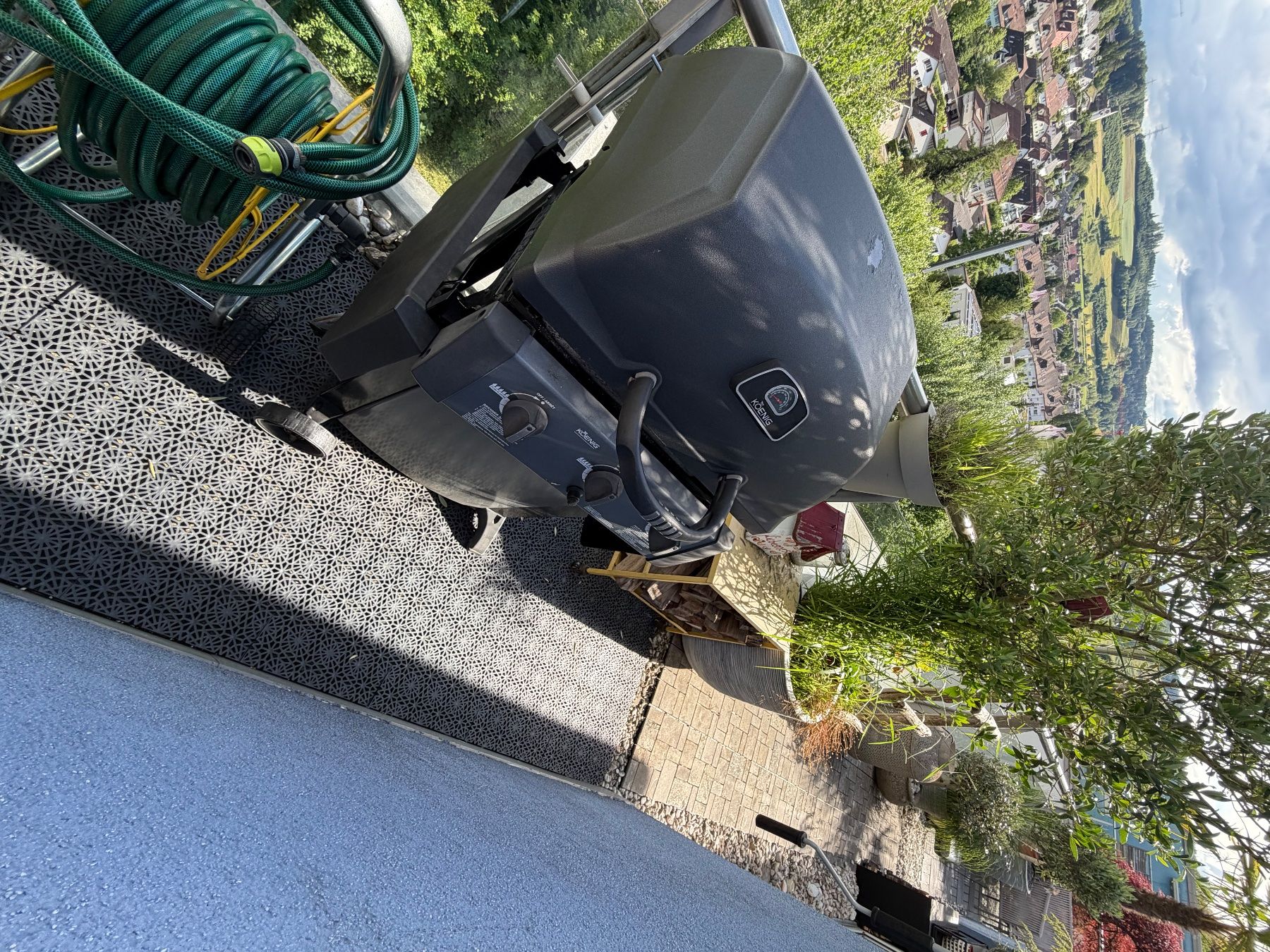 König Griglie: König Gasgrill 3-Brenner – Usato da Birmensdorf ZH venduto da Ruud86 3