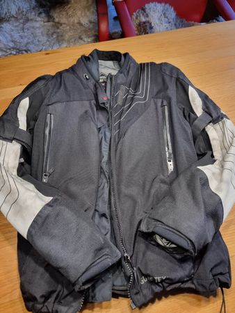 Motorradjacke Schwarz Grösse M GORE-TEX gebraucht