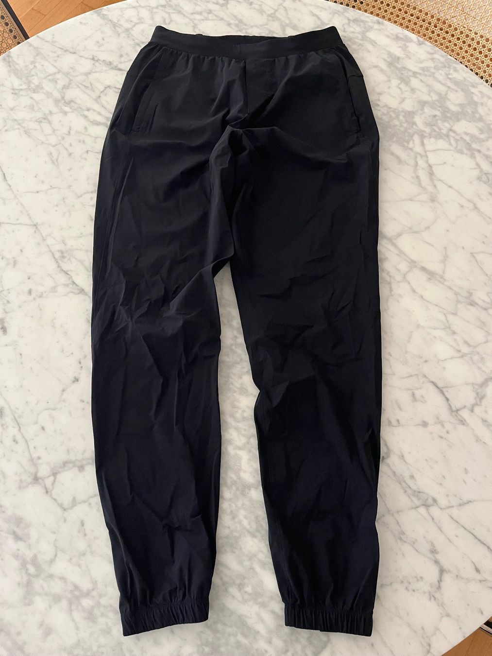 Lululemon Pantaloni: Lululemon Jogger S – Usato da Wetzikon ZH venduto da MW.S