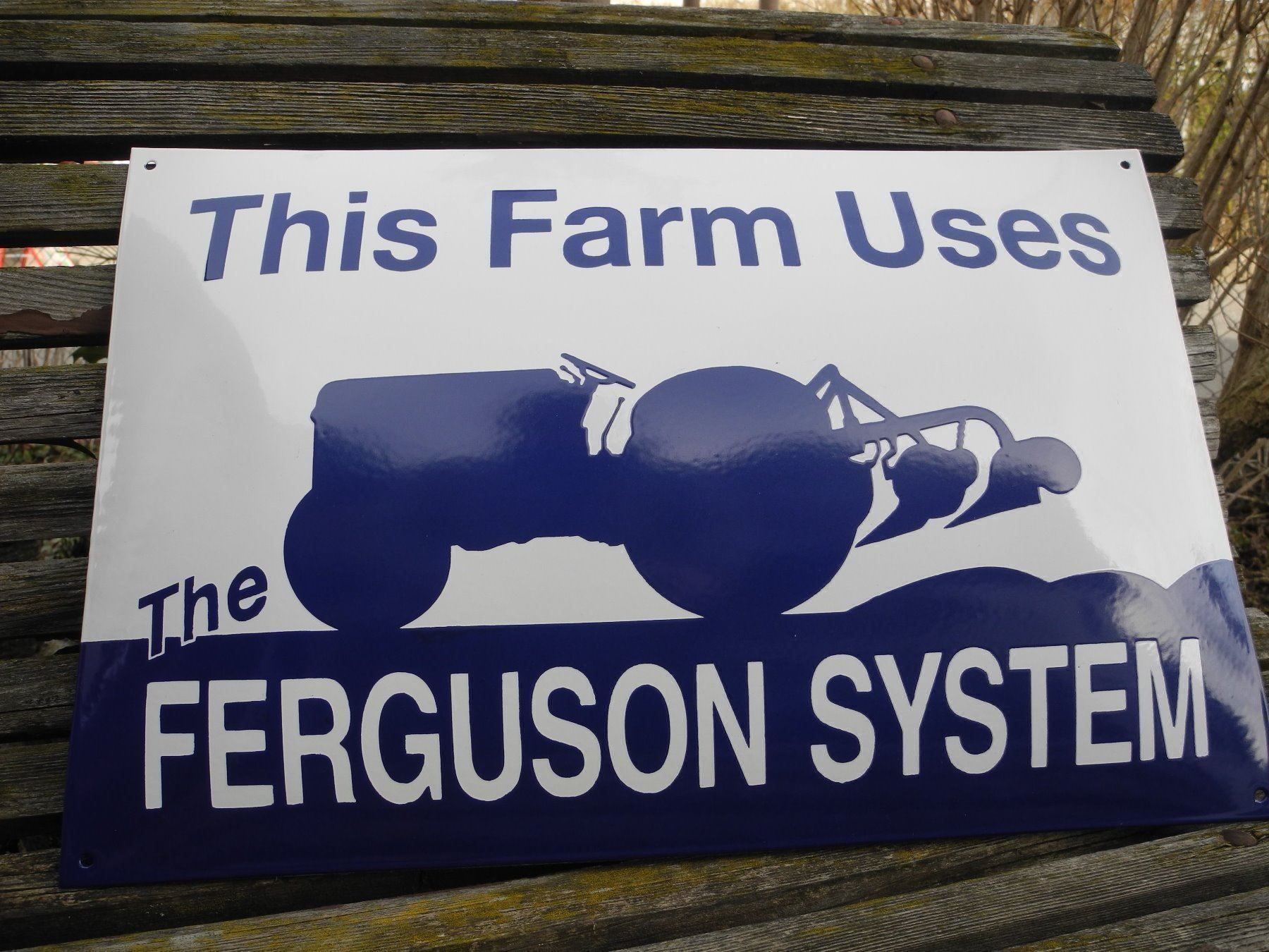 Massey Ferguson Insegne: MASSEY - FERGUSON EMAILSCHILD – Nuovo (secondo la descrizione) da Reinach AG venduto da Huckleberrysix 4