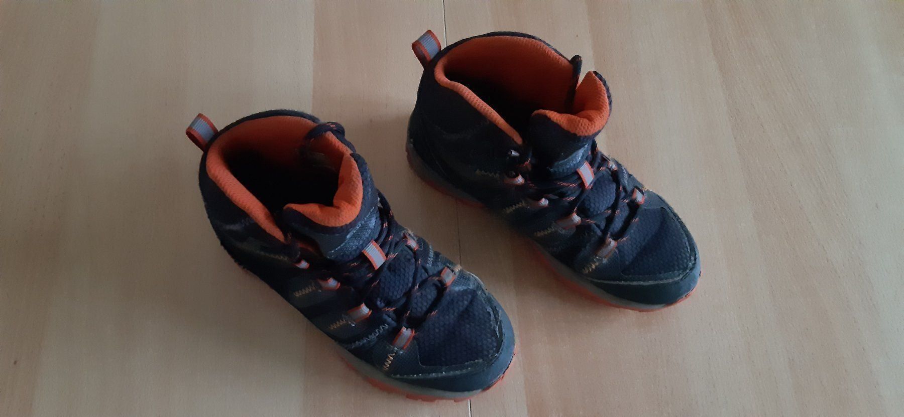 Trevolution Schuhe für Jungen: Kinder Wanderschuhe Grösse 31 – Gebraucht aus Bülach von blackhawk21