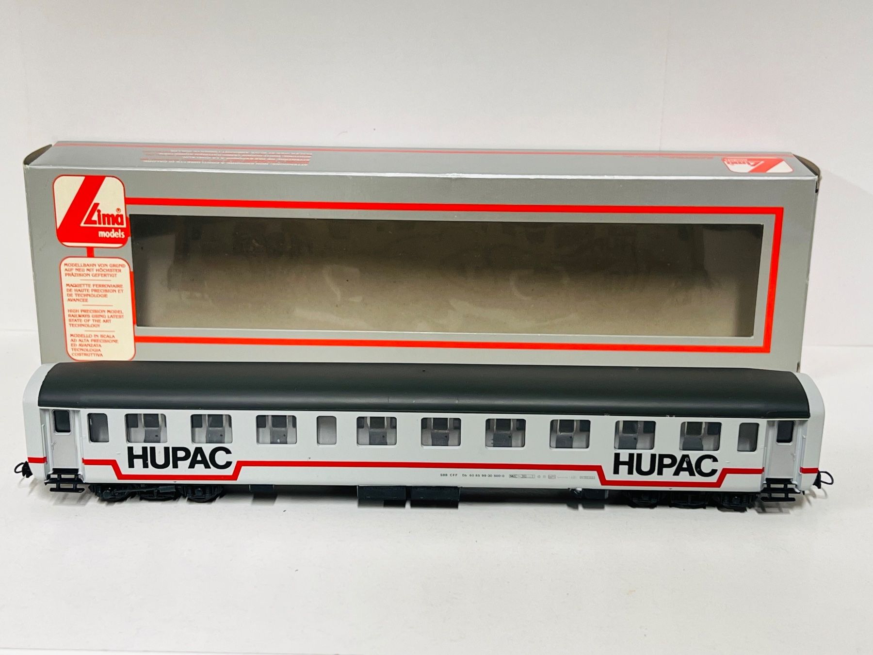 Lima Modellini di ferrovie: Lima  HUPAC mit LED Innenbeleuchtung H0 DC – Usato da Geroldswil venduto da TopTrain54 1