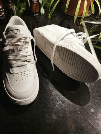 NEU - LACOSTE Sneakers Gr. 42.5 - Leder