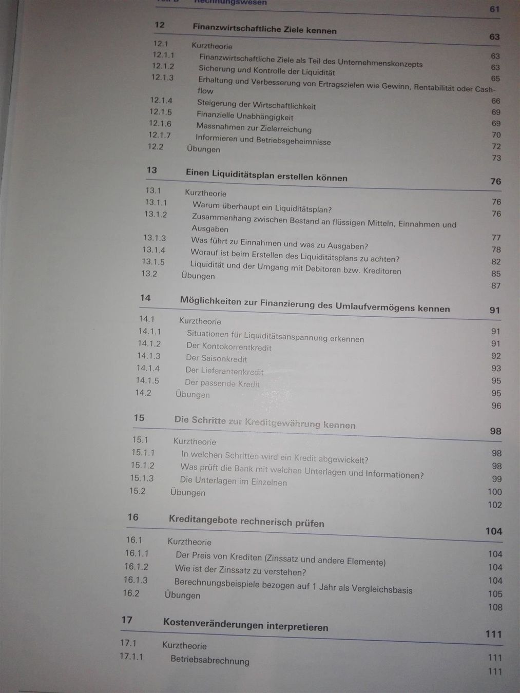 Libri: Neutrale Branchenkunde    (Compendio) – Usato da St. Gallen venduto da elkapone 5