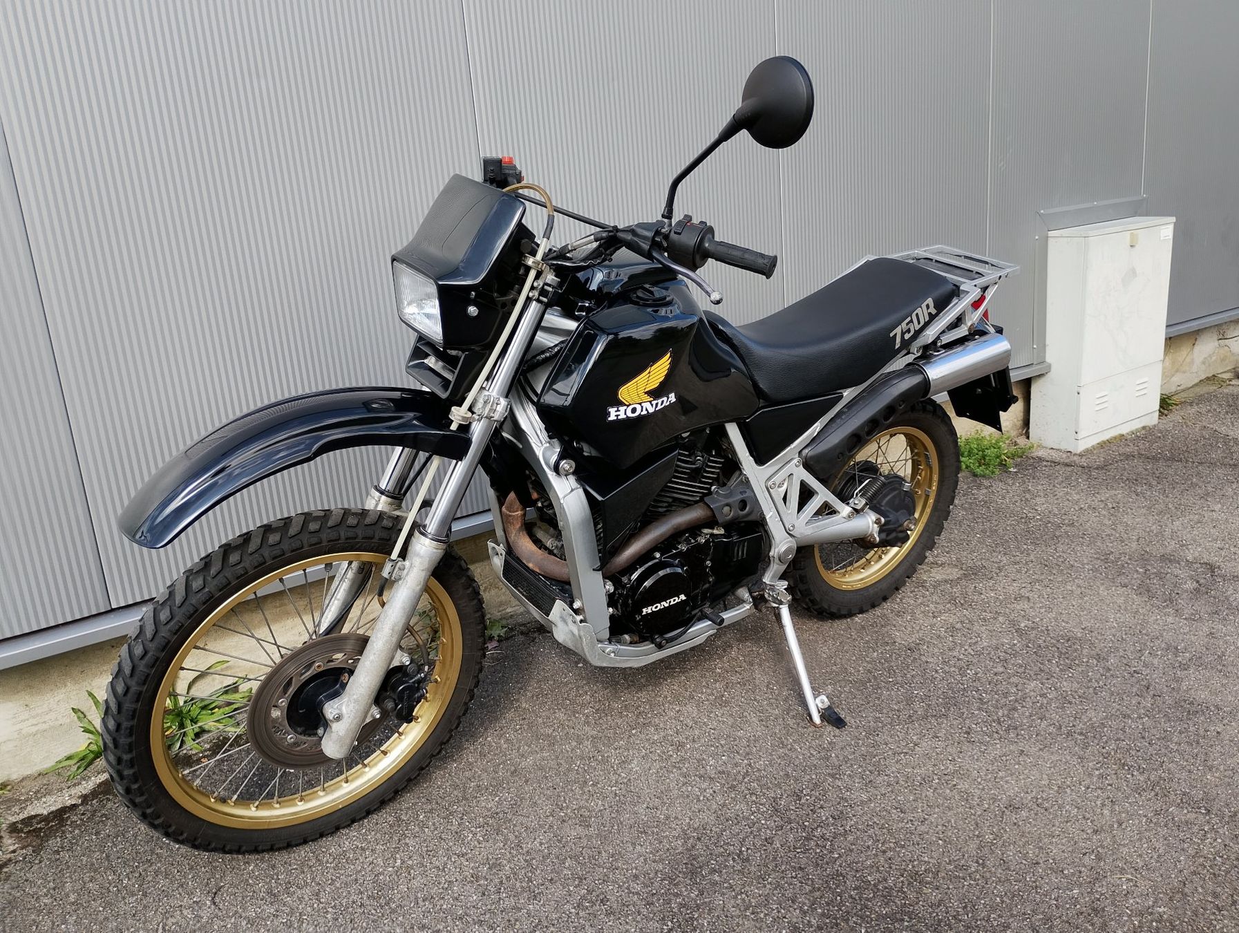 Honda Enduro: Honda XLV 750 R – Difettoso da Basadingen venduto da Class-X_Parts 1