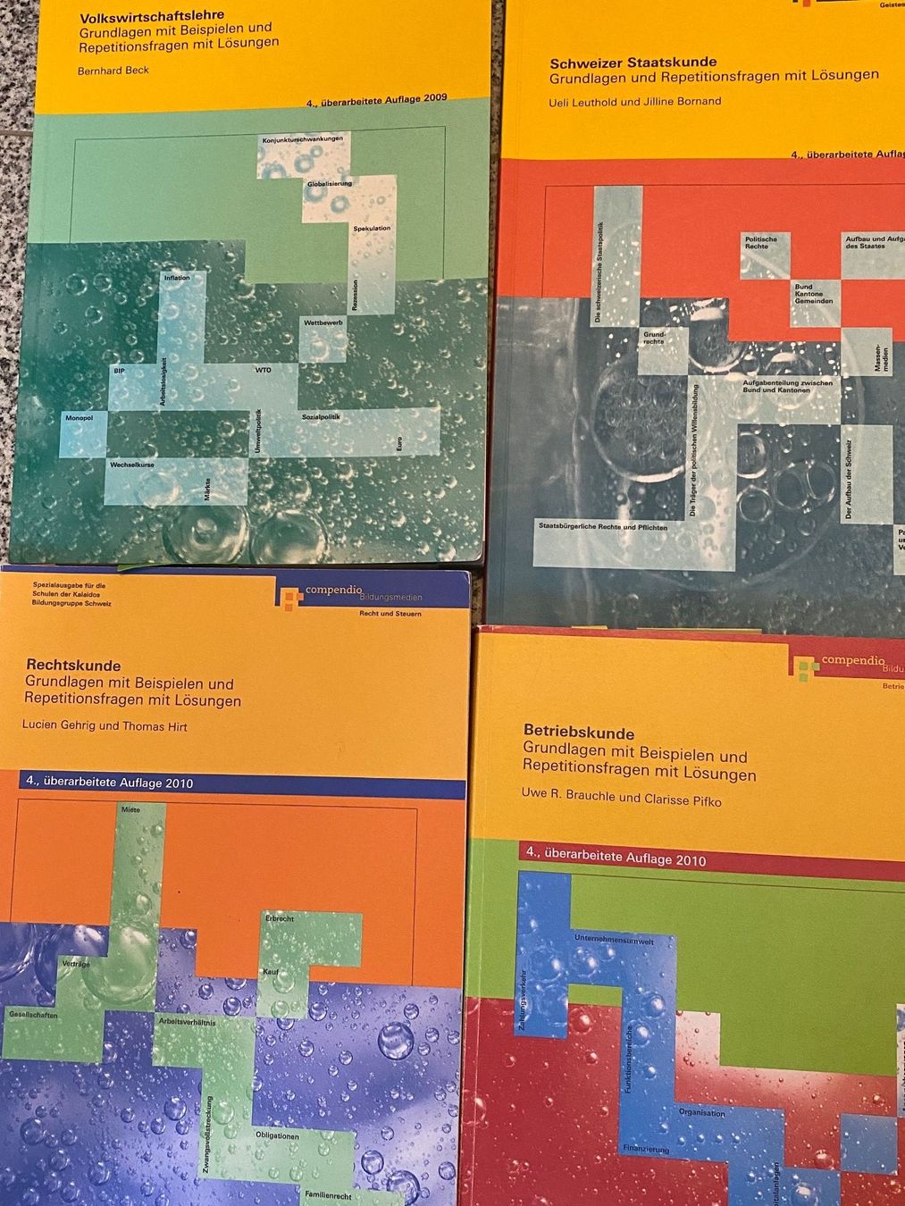 Livres: Bücher verschieden Studium Preise variieren! – D'occasion à Münchenstein par Archimedes 2