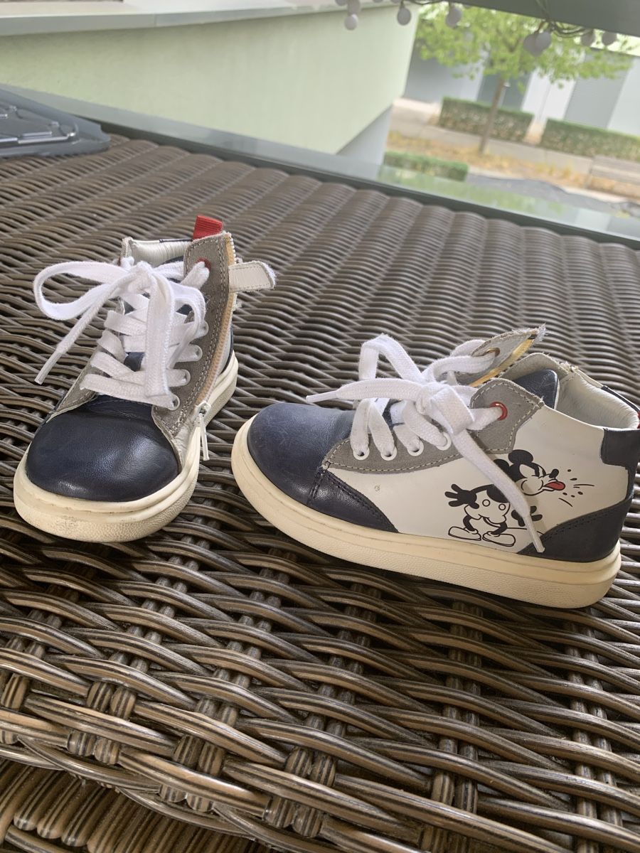 Schuhe für Jungen: Kindersneakers  – Gebraucht aus Pratteln von ser_lnf5