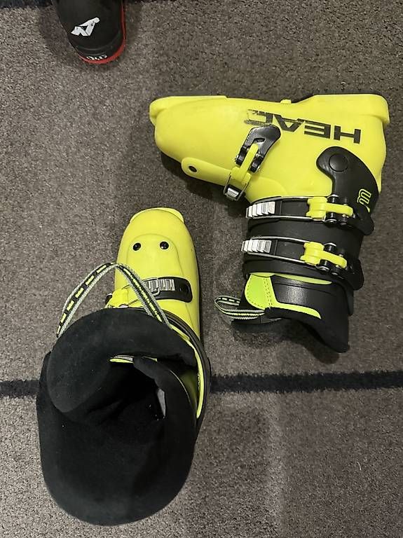 Sci: Ski 117 und Schuhe 23.0 Head Kinder – Usato da Kriens venduto da mic_bv7y 1