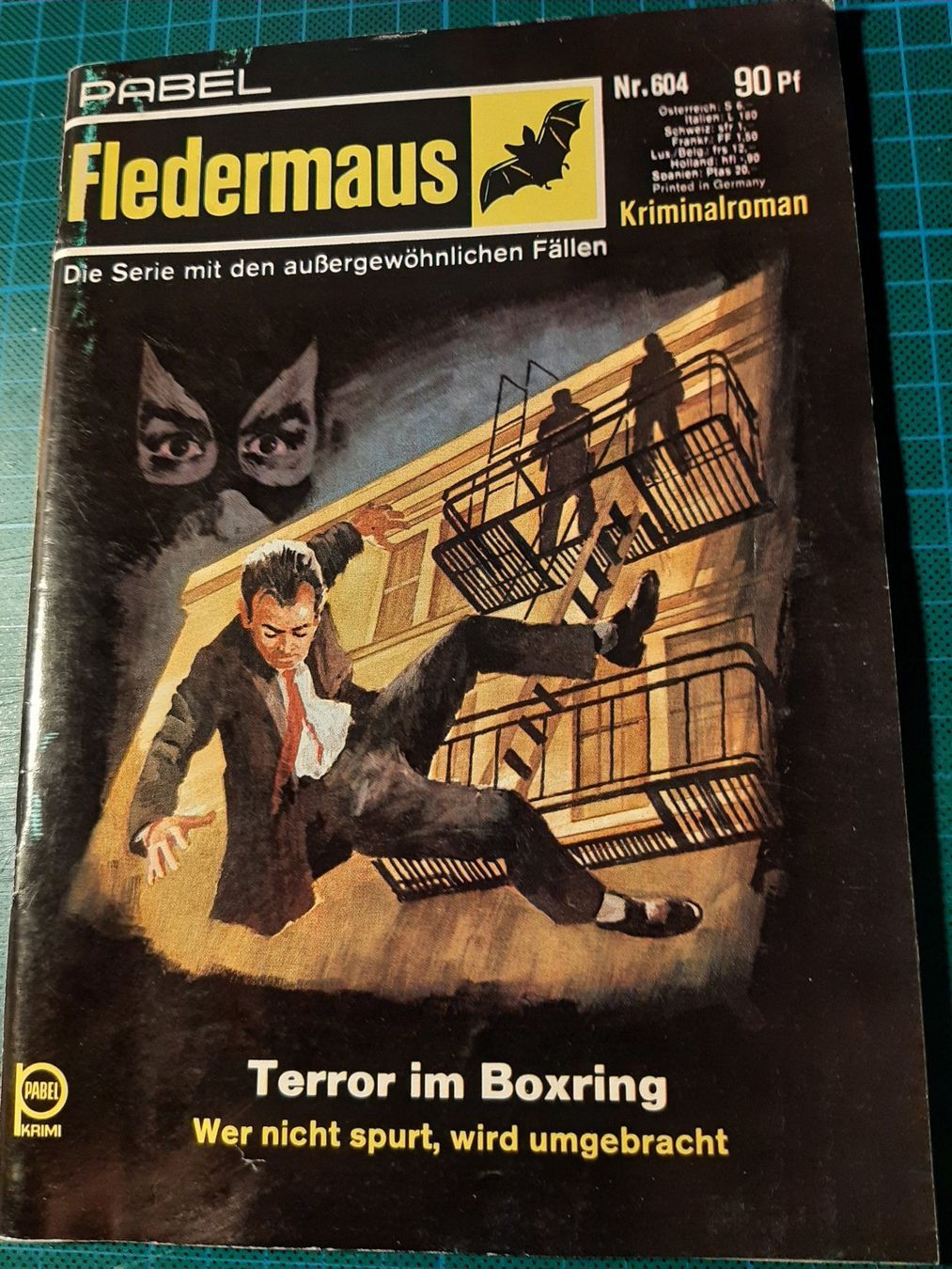 Libri: Peter Theodor, Terror im Boxring. Kriminalroman – Usato da Basel venduto da kouki51