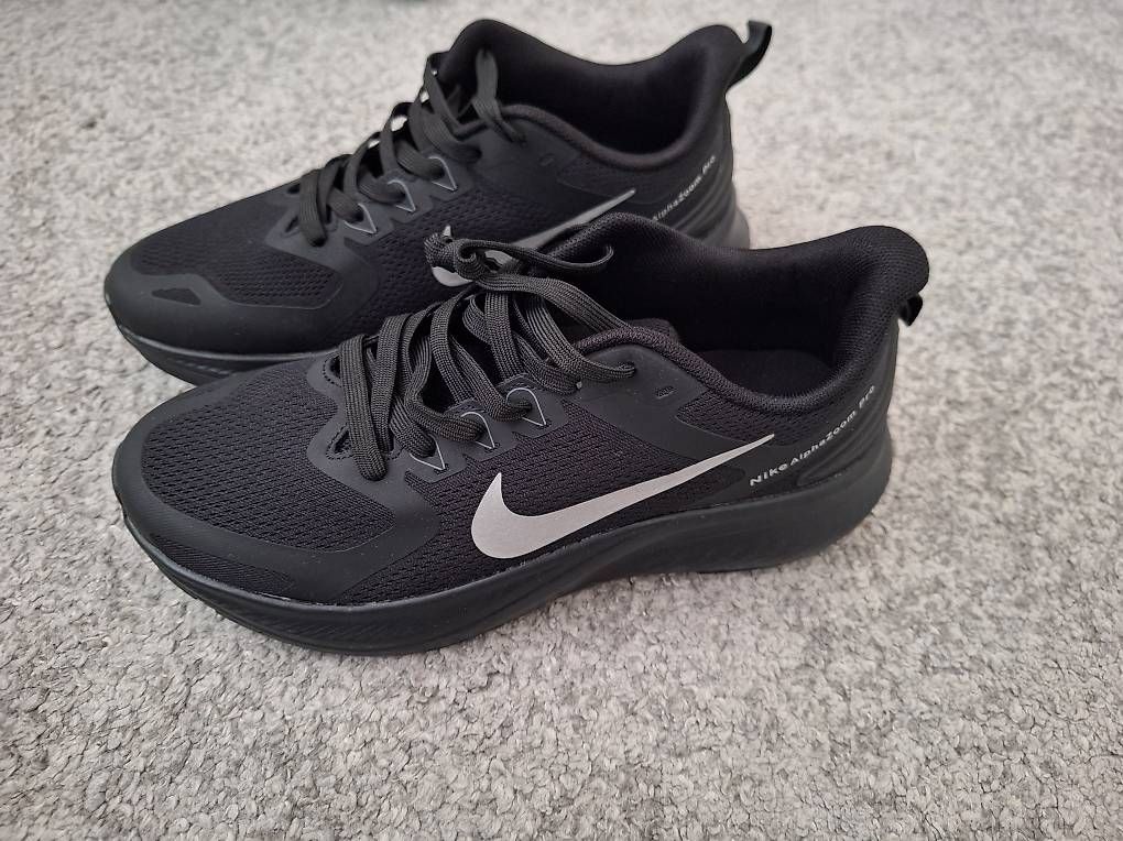 Scarpe da uomo: Nike Stoffsneaker Gr. 40 – Usato da Benken SG venduto da 1kaufer 3