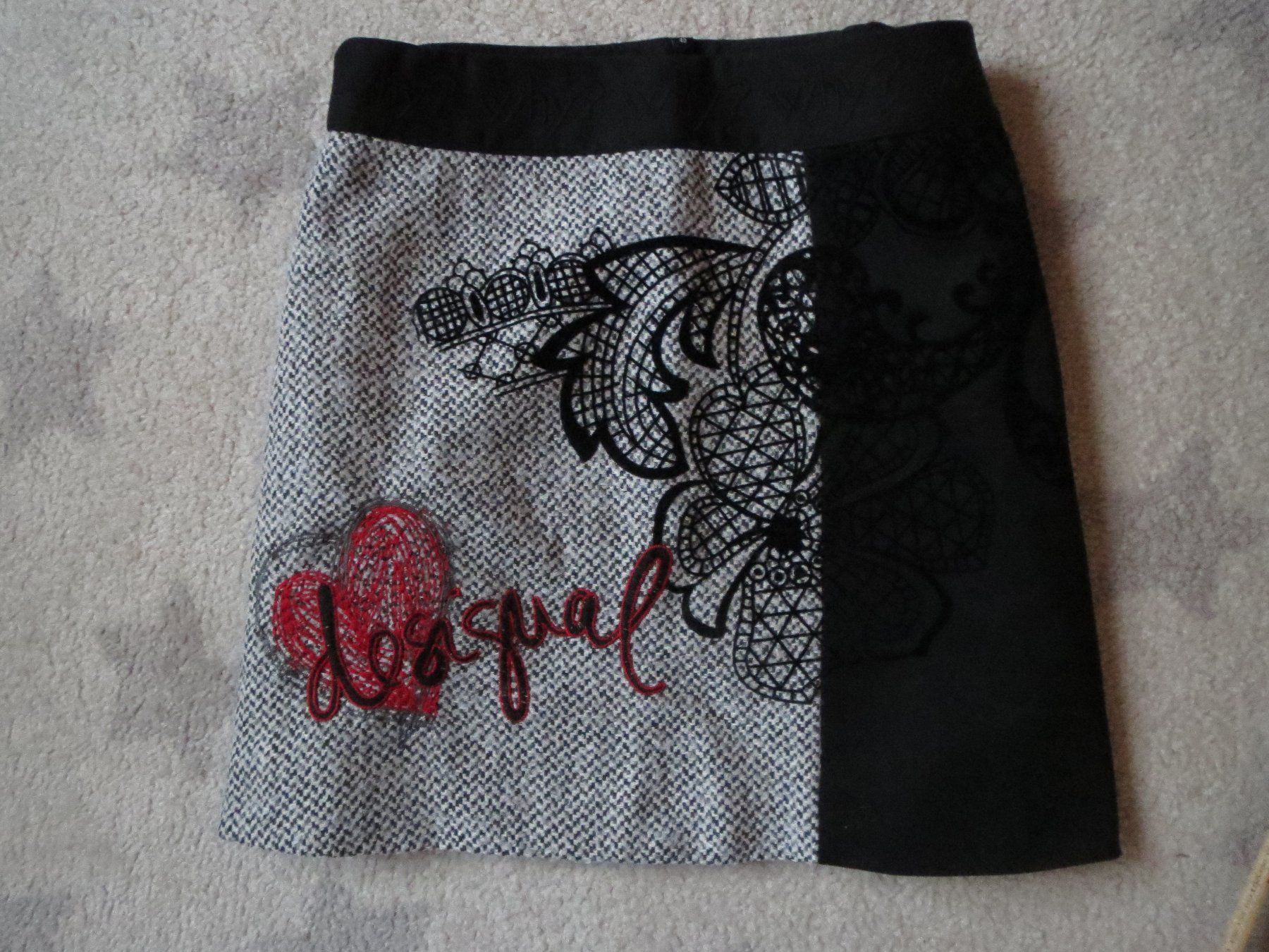 Desigual Gonne: wunderschöner DESIGUAL Damen Rock Gr 40 – Usato da Kiental venduto da Anna8702