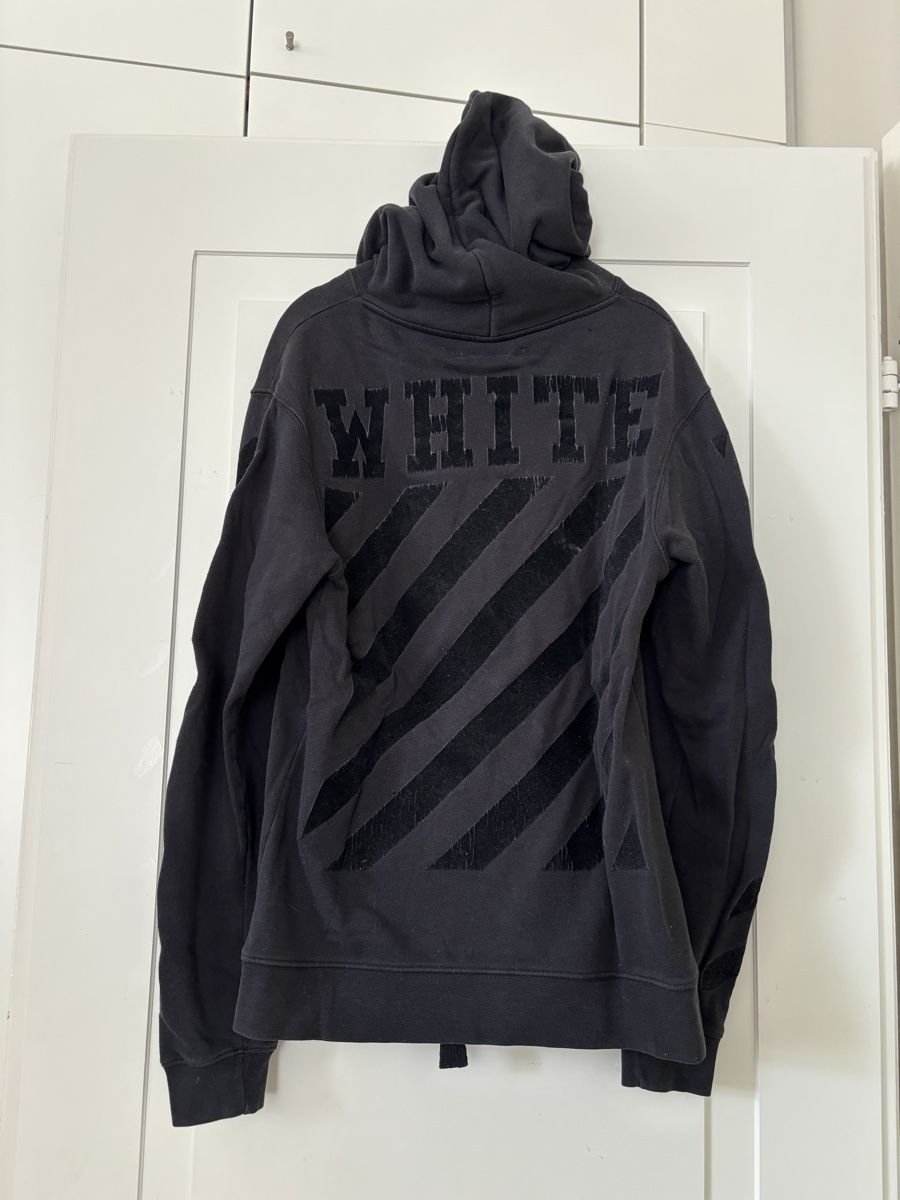 Off-White Pullover & Sweatshirts: Off-White Hoodie striped sleeves – Gebraucht aus Zürich von Flo021000 1