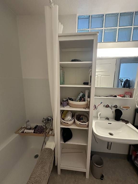 Scaffali: Weisses Badregal / Hochschrank – Usato da Lienz venduto da hee_z8w5
