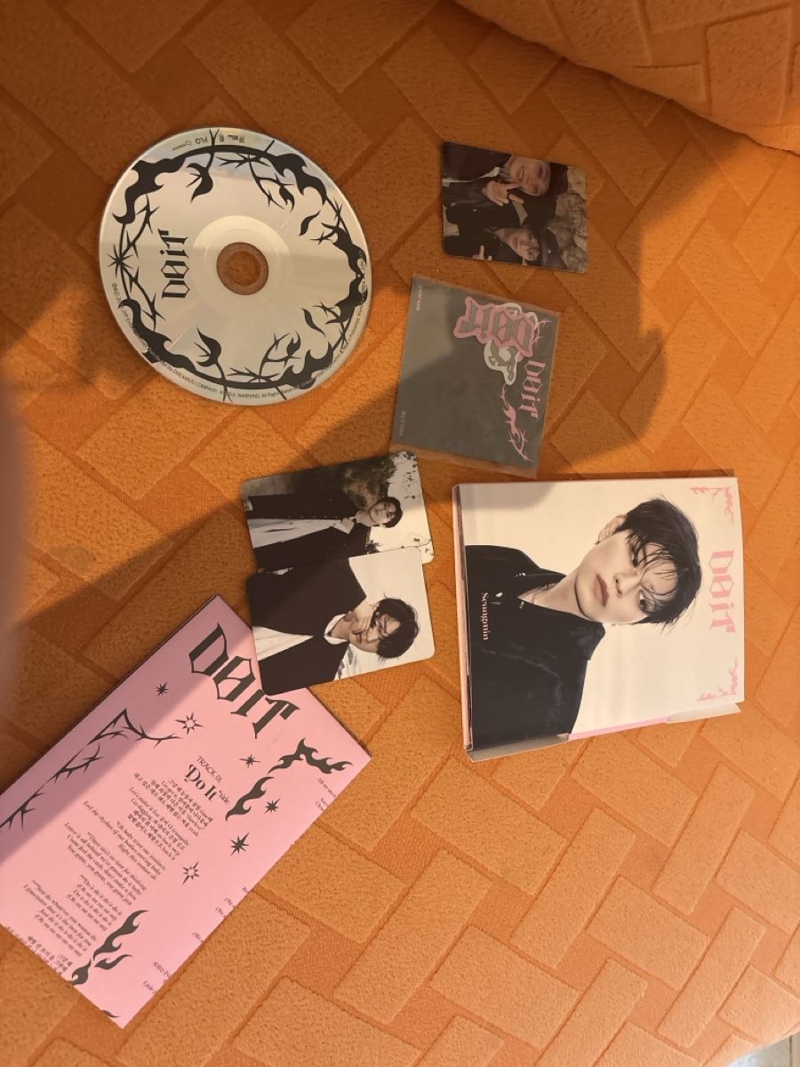 Alben: Do it seungmin arcordion ver. New with These three PCs – Neu (gemäss Beschreibung) aus Dübendorf von DongM