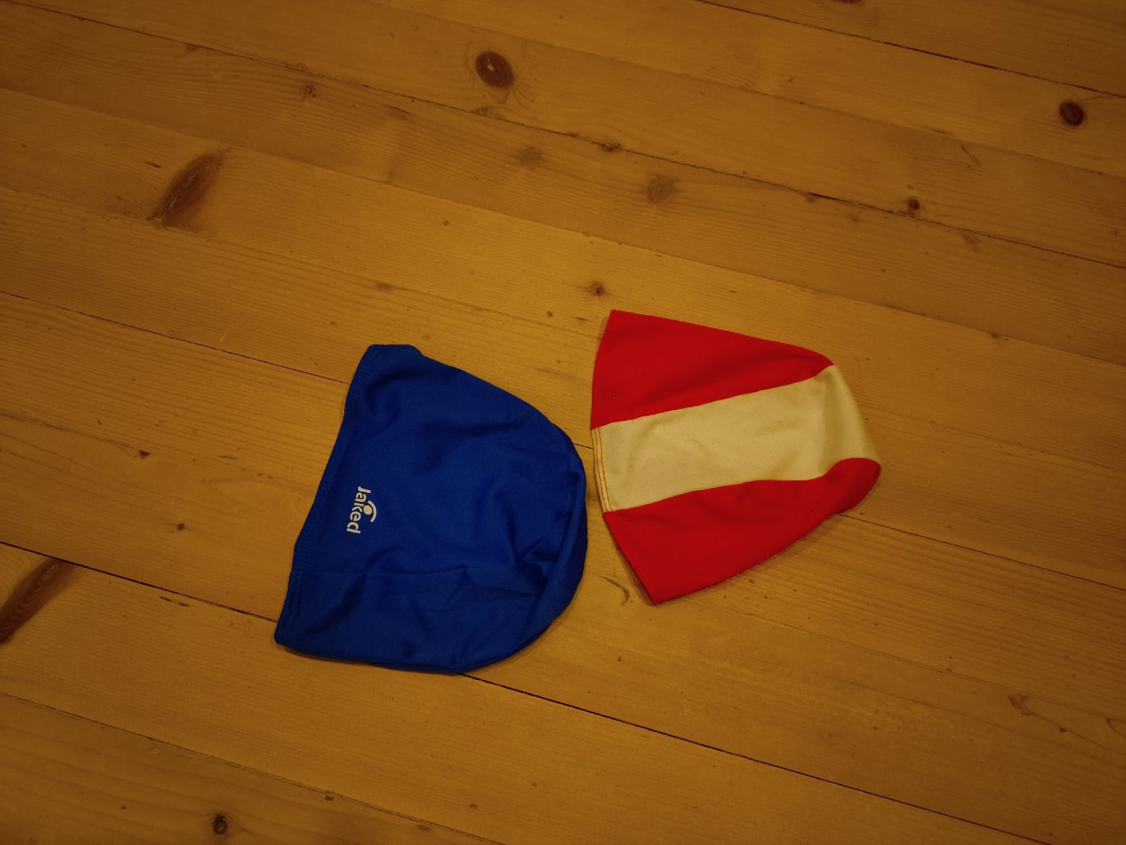 Caleçons de bain: Badekappen Textil – D'occasion à Fribourg par sarahmaria123