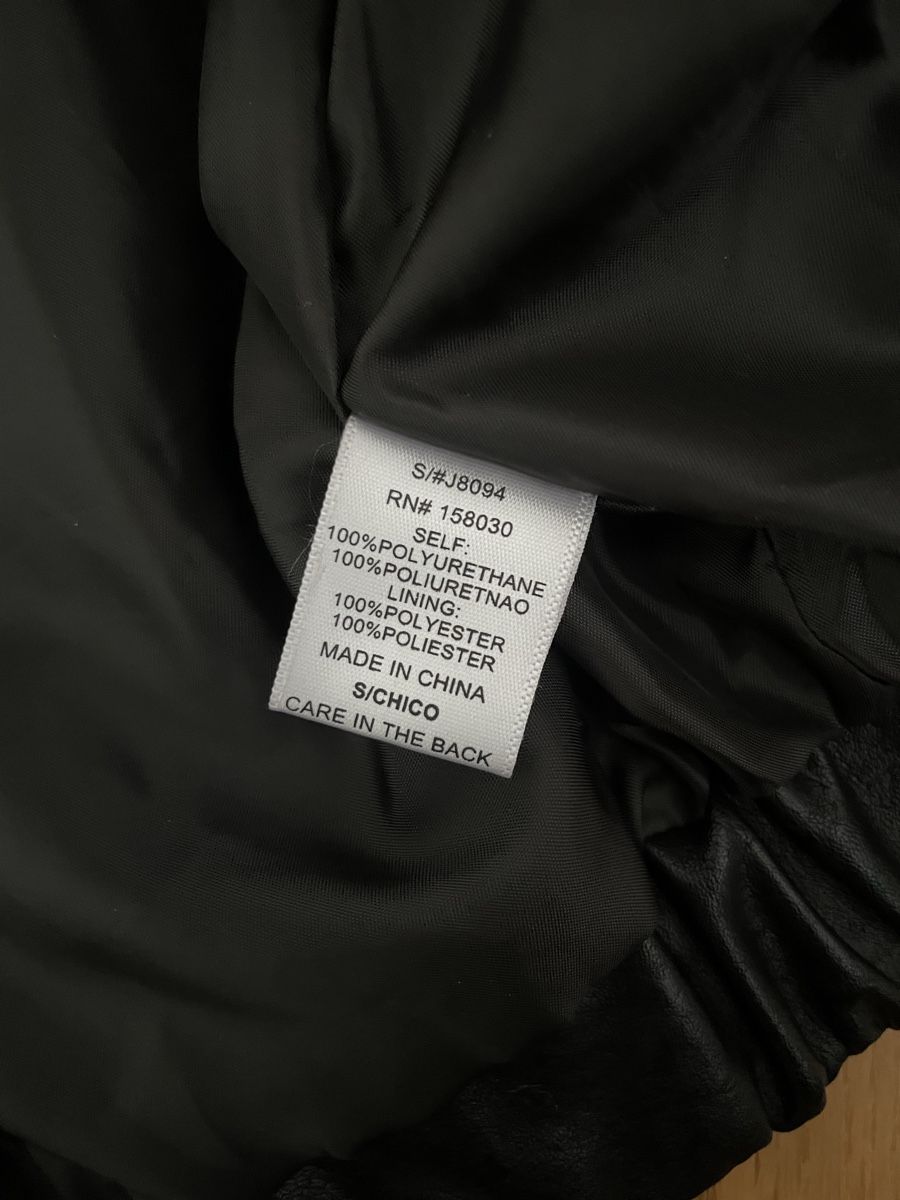 Giacche: FASHIONNOVA CROPPED KUNSTLEDERJACKE GRÖSSE S – Nuovo (secondo la descrizione) da Rorschacherberg venduto da drdupor 9