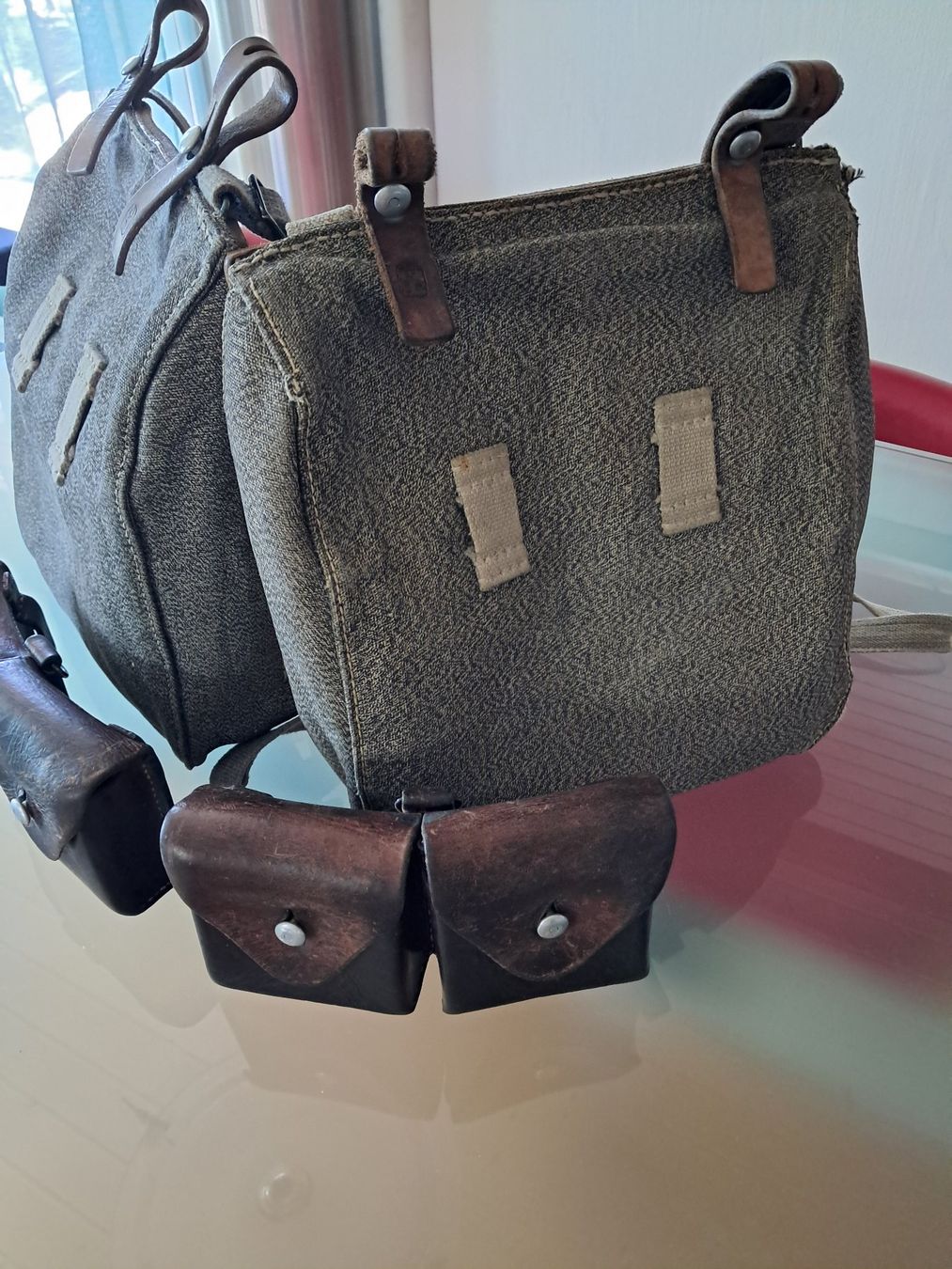 Schweizer Armee Borse: Schweizer Armee Brotsack 2- Stk. mit Munitionstaschen, Top! – Usato da Lengnau BE venduto da E500T 1