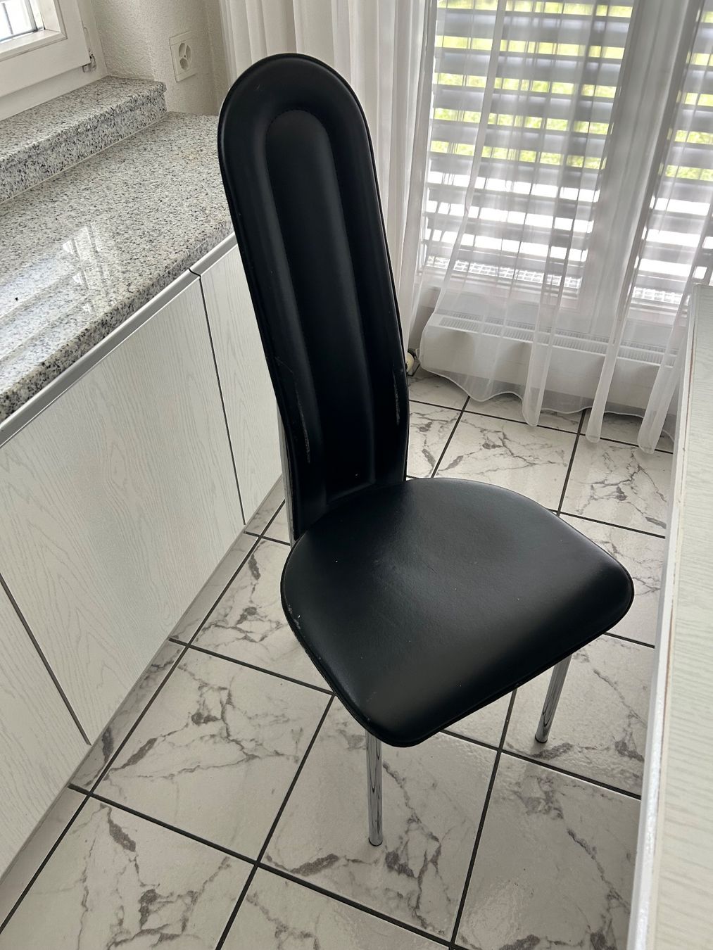 Tables: Tisch & Stühle – D'occasion à Schwyz par lookatit 2