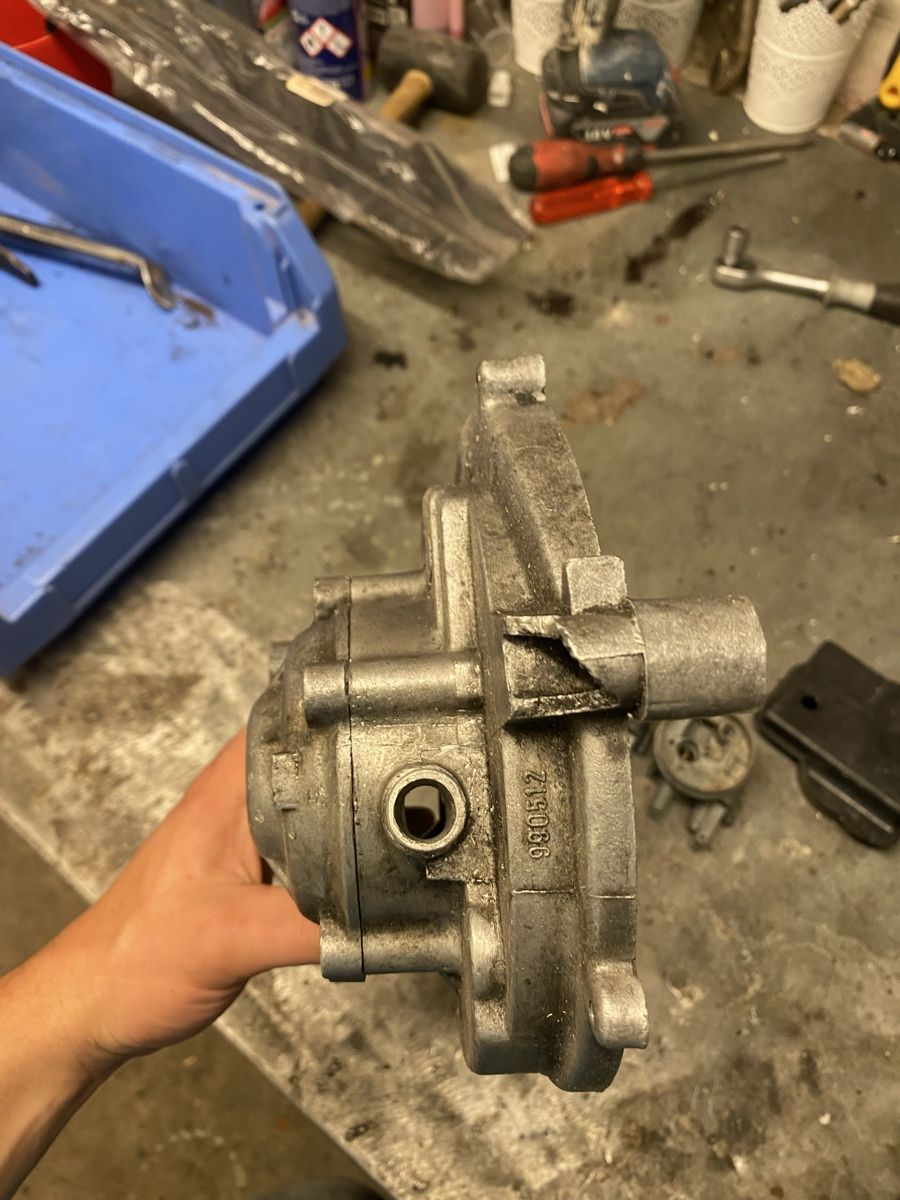 Piaggio Motoren: Piaggio Motorenteile – Defekt aus Büren an der Aare von twostrokeguy 3