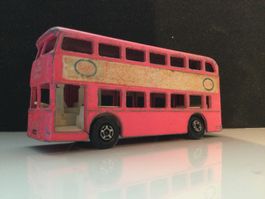 Matchbox Daimler Bus Nr 74 pink Doppeldecker Sammlerstück