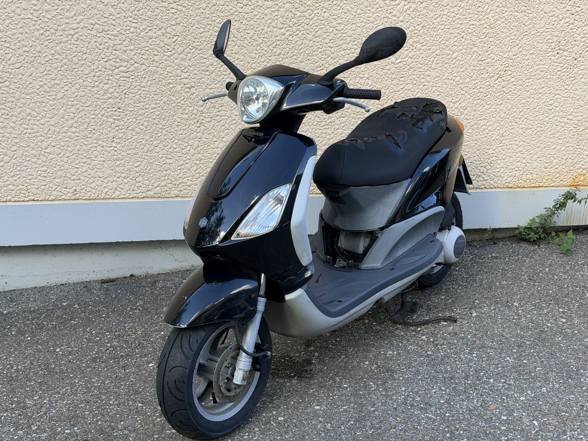 Piaggio Route: PIAGGIO FLY 125cc – D'occasion à Zullwil par Autocentersalii