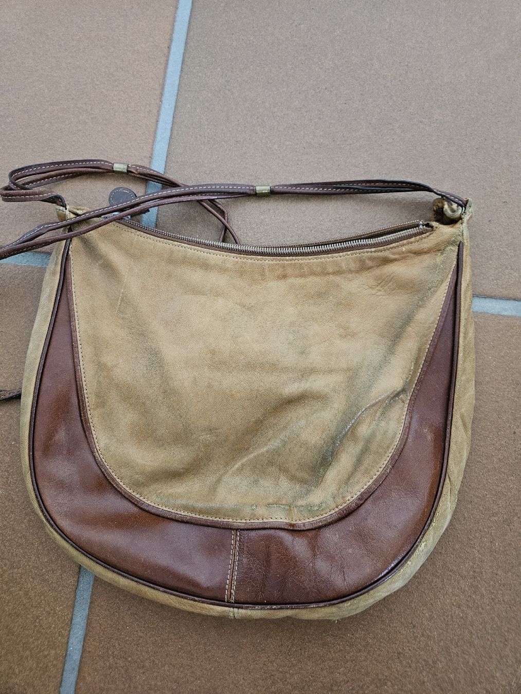 Aigner Borse da donna: Aigner Ledertasche beige Vintage – Usato da Eschenbach SG venduto da MarThu 6