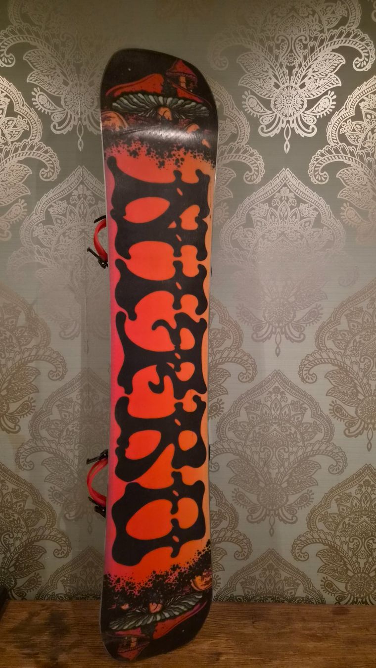 Snowboard Nitro Board: Nitro Snowboard 148cm inkl. Bindung – Usato da Oberrieden venduto da Raja011 6